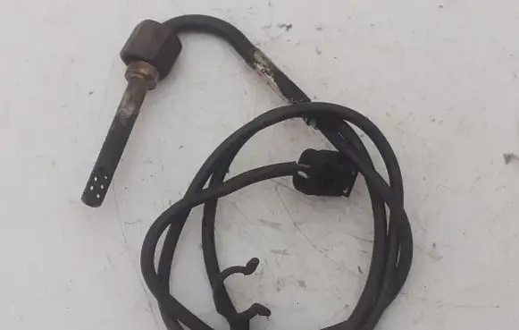 Mercedes-Benz A W169 Exhaust gas temperature sensor A0051539228