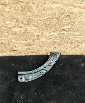 Seat Toledo IV (NH) Radiator support slam panel bracket 5JA805932A