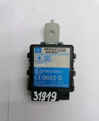 Subaru Impreza II Immobilizer control unit/module 88205FE000 X1T14275M