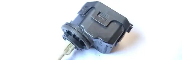 Volkswagen Polo III 6N 6N2 6NF Headlight level adjustment motor 1J0941295C