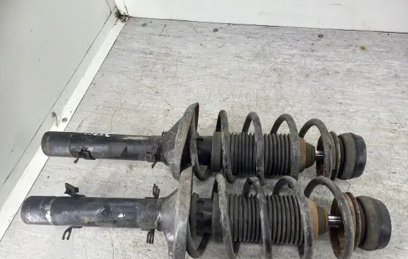 Volkswagen Golf IV Front shock absorber/damper 1J0413031S