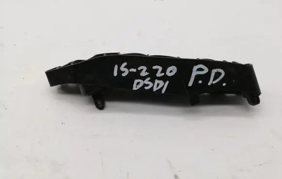 Lexus IS 220D-250-350 Front bumper mounting bracket