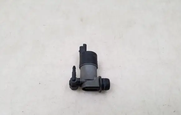 Nissan Qashqai Windscreen/windshield washer pump 28920BU010