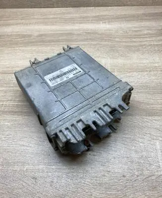 Renault Megane I Engine control unit/module ECU 7700114644 0281010077