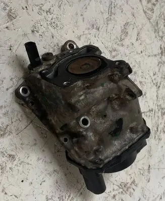 Audi A6 S6 C7 4G EGR valve 10011289