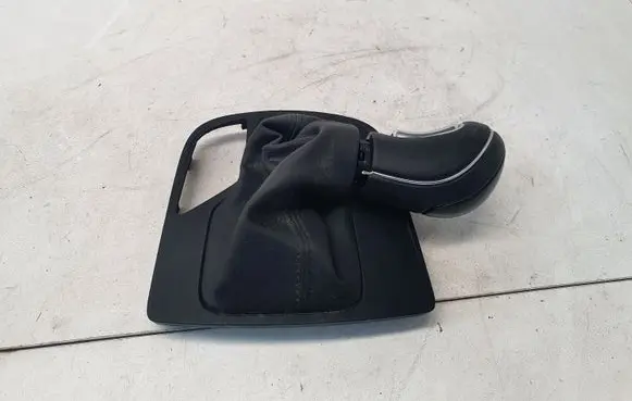 Hyundai i40 Gear lever shifter trim leather/knob 846533Z000