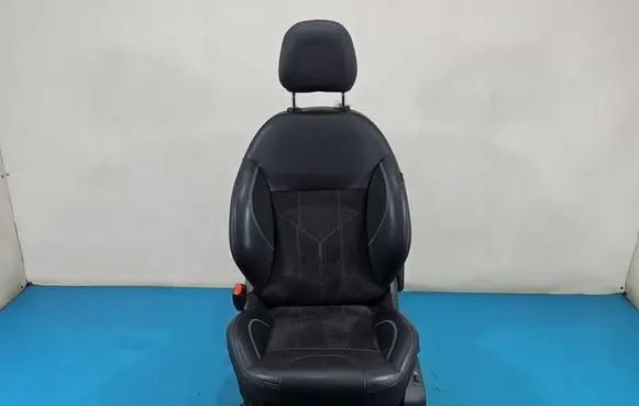Peugeot 2008 I Front driver seat IMPRK1601506