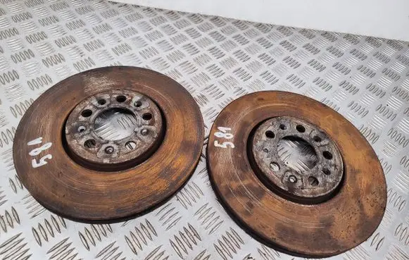 Volkswagen Polo V 6R Front brake disc