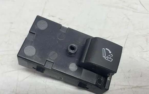 Opel Insignia B Seat control switch 200008801