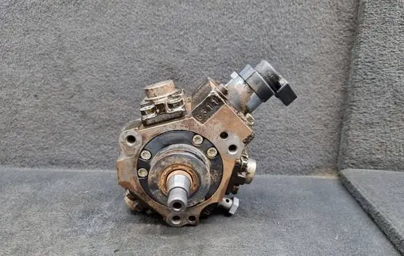 Audi A6 S6 C6 4F Fuel injection high pressure pump 059130755S 059130755L