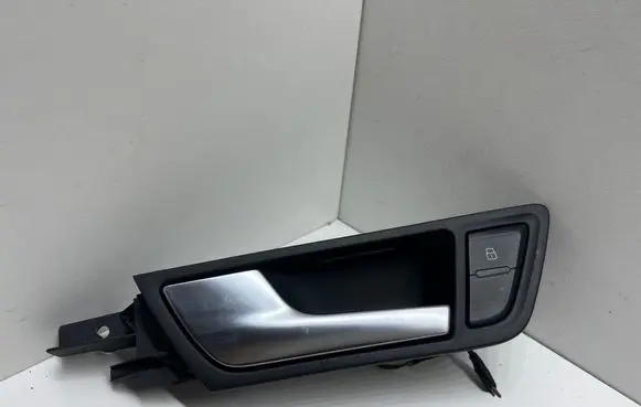 Audi Q5 SQ5 Rear door interior handle 8R0839019