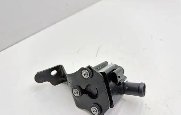 Skoda Octavia Mk4 Electric auxiliary coolant/water pump 5Q0965561B