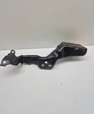 Engine mounting bracket