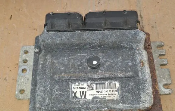 Nissan Micra Engine control unit/module MEC37300