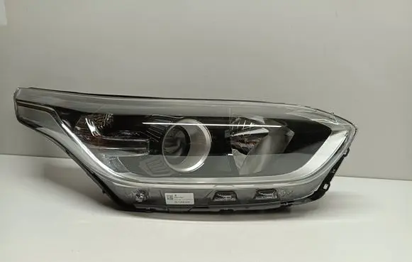KIA Ceed Headlight/headlamp J792120120