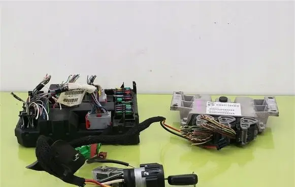 Peugeot 307 Engine ECU kit and lock set 