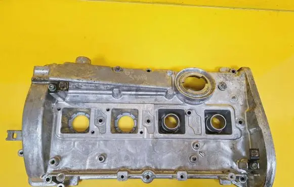 Audi A4 S4 B5 8D Rocker cam cover 06B103475E