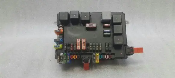 Mercedes-Benz S W221 Fuse module A2215403050