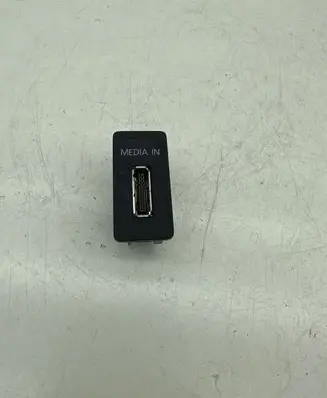 USB socket connector
