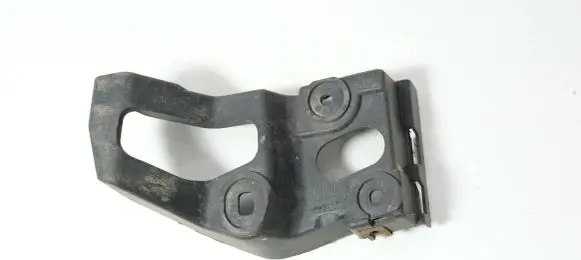 Audi A4 S4 B6 8E 8H Fender mounting bracket 8E0853922B