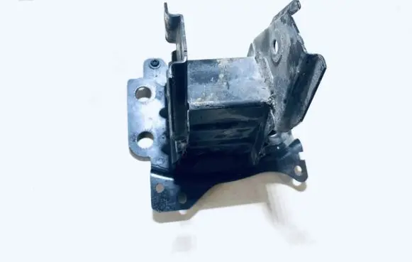 Audi A3 S3 8P Front bumper mounting bracket 8p3807133a
