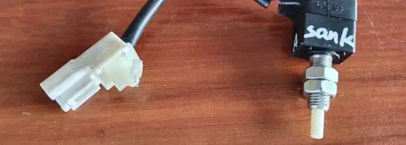 Clutch pedal sensor