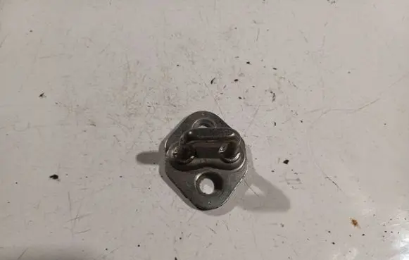 Opel Vectra C Rear door lock loop/hook striker 