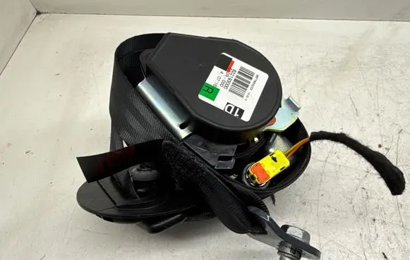 Peugeot 308 Front seatbelt 96776852XX 010R000 622193000