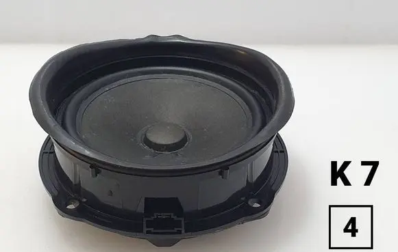 Skoda Octavia Mk3 (5E) Front door speaker 5E0035411C 306391N