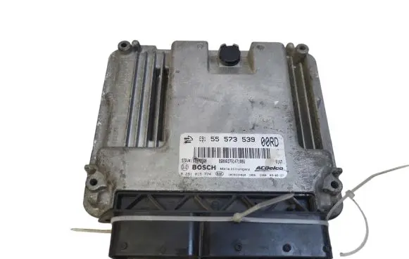 Opel Insignia A Engine control unit/module 0281015774 E9155573539