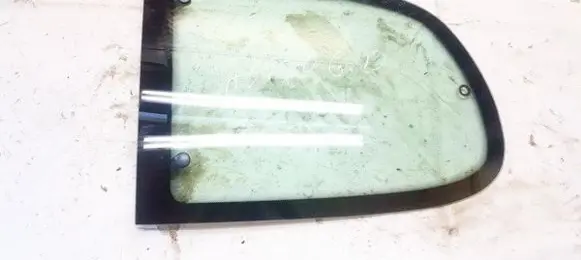 Peugeot 206 Rear side window