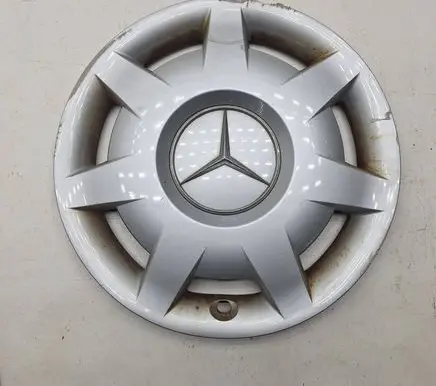 Mercedes-Benz E W124 R16 wheel hub/cap/trim 2034000425 5376