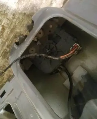 Ford Mondeo Mk III Tailgate/trunk/boot lock/catch/latch 