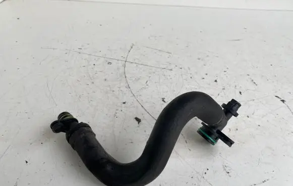 Volkswagen Golf VII Engine coolant pipe/hose 04E103474K