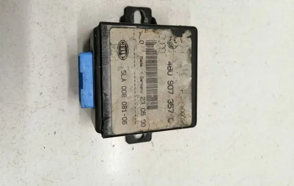 Audi A8 S8 D2 4D Light module LCM 4B0907357