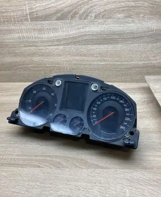 Volkswagen PASSAT B6 Speedometer (instrument cluster) 3C0920871E