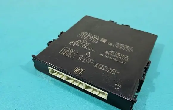 Toyota RAV 4 (XA50) Central body control module 89990-42370 IMPRK1533759