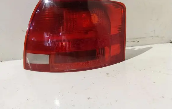Audi A4 S4 B7 8E 8H Rear/tail lights 16199 AR002001 11-B183b