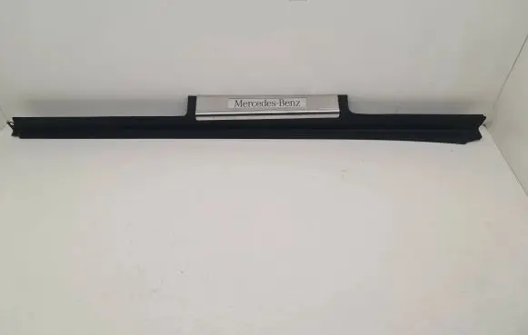 Mercedes-Benz R W251 Front sill trim cover A2516800035