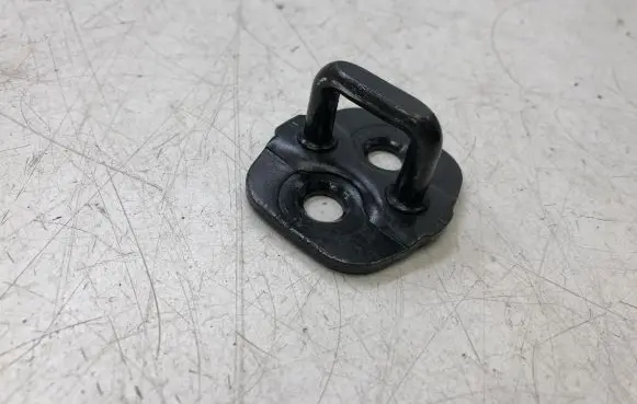 Nissan Juke I F15 Rear door lock loop/hook striker 