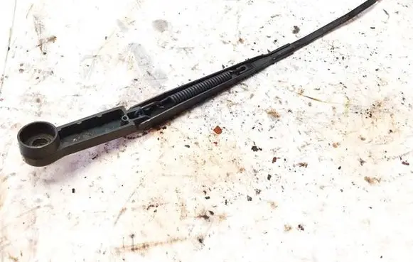 Citroen C4 I Picasso Front wiper blade arm 9686640480