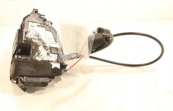 Renault Megane III Front door lock 0213L