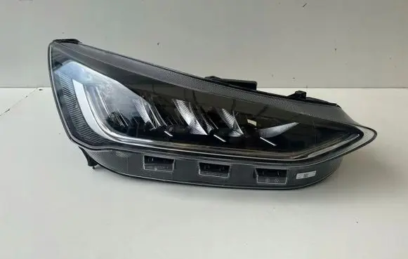 Ford Focus Headlight/headlamp NX7B13E014CF