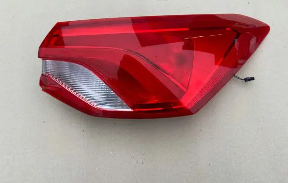 Ford Focus Rear/tail lights JX7B13404BC