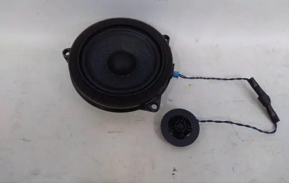 BMW M8 F91 F92 G14 G15 Front door speaker 2622546 2622544 65132622546