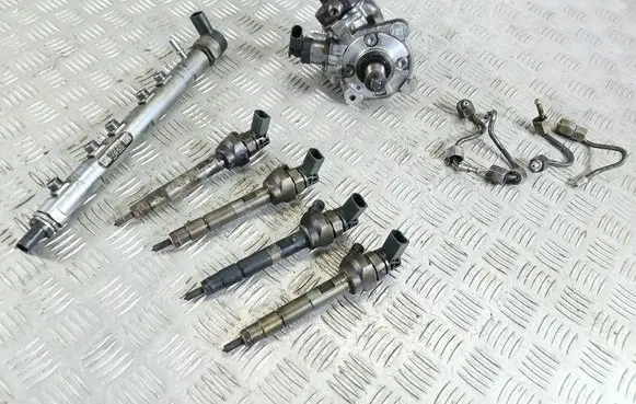 BMW 5 F10 F11 Fuel injection system set 0445010517 7810696 0445110382