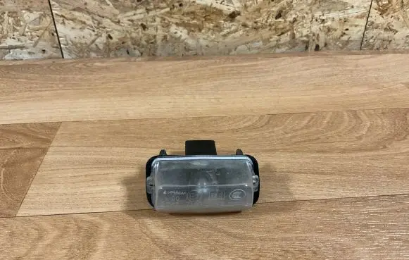 Citroen C3 Number plate light 71907190 T090084