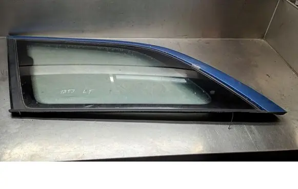 Mazda 626 Rear side window 