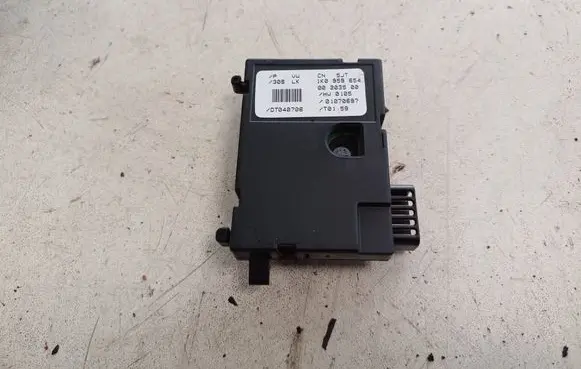 Volkswagen Golf V Steering angle sensor 1K0959654