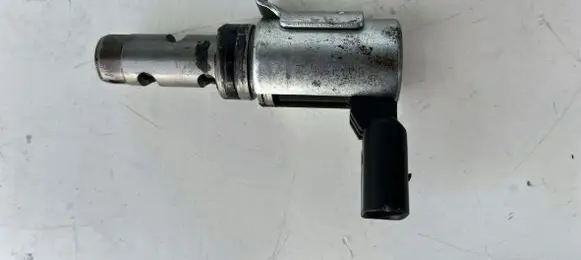 Skoda Fabia Mk2 (5J) Camshaft vanos timing valve 03C906455A